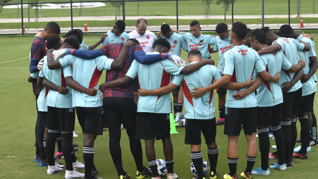 Entrenamiento, Selección Colombia Masculina Sub 17