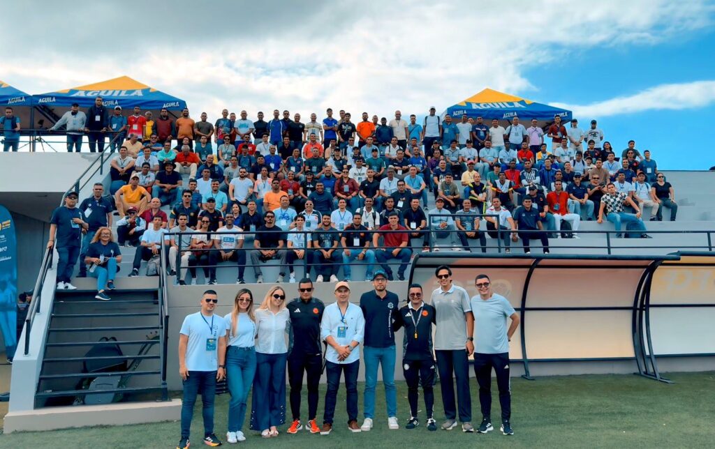 Finaliza con éxito el 2° Congreso de Fútbol en Barranquilla