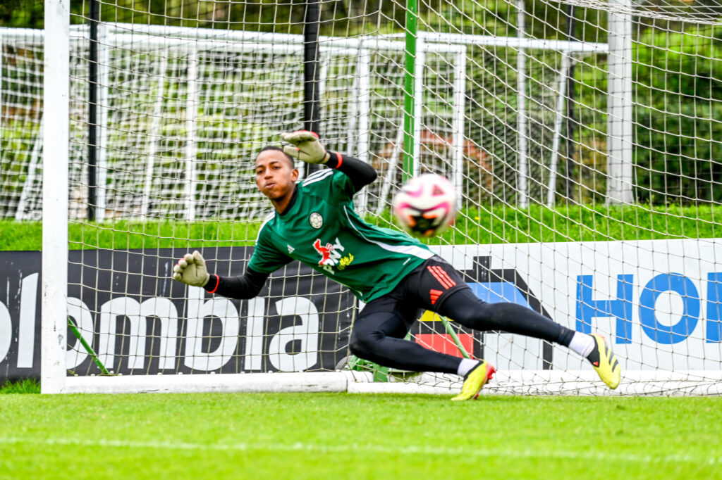 Entrenamiento Selección Colombia Femenina Sub17 – 13 de mayo de 2025